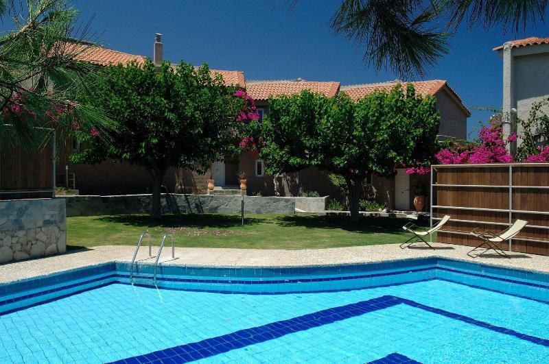 Paradise Island Villas Khersónisos Eksteriør bilde